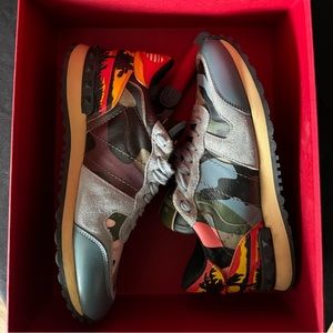 VALENTINO Sneakers (HAWAII LIMITED EDITION RUNNERS)